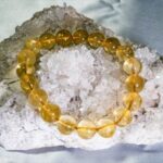 パワーストン(天然石)は右手と左手どっちにつける？効果や両手はNG？